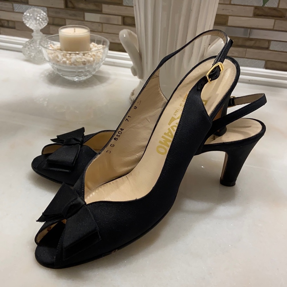 Vintage Salvatore Ferragamo Black Sling Back Heels